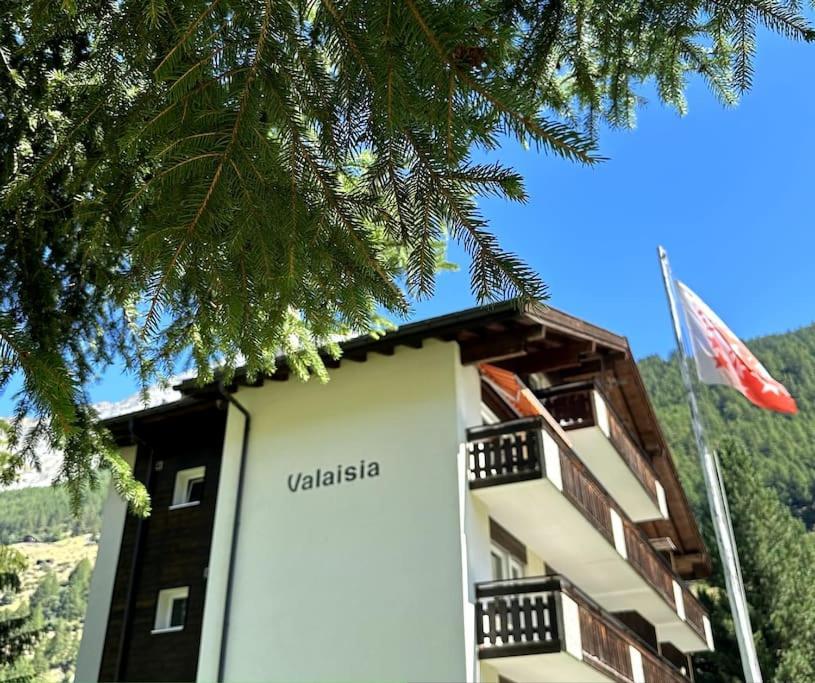 Enjoy The View Apartment Close To Zermatt With Parking Täsch Buitenkant foto